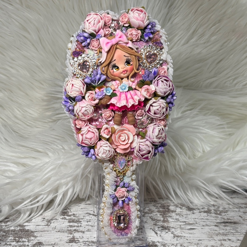 Floral Decorated Vintage Mirror with Doll Design - Picture 1 of 2